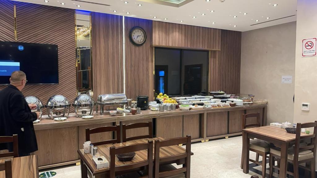 Virginia Hotel Suites Amman Esterno foto