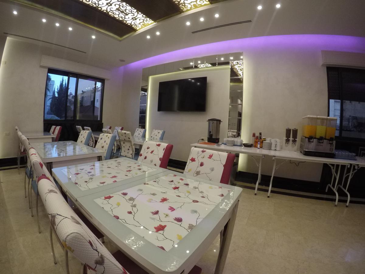 Virginia Hotel Suites Amman Esterno foto