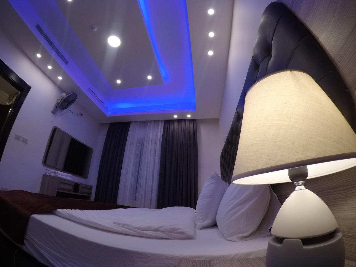 Virginia Hotel Suites Amman Esterno foto
