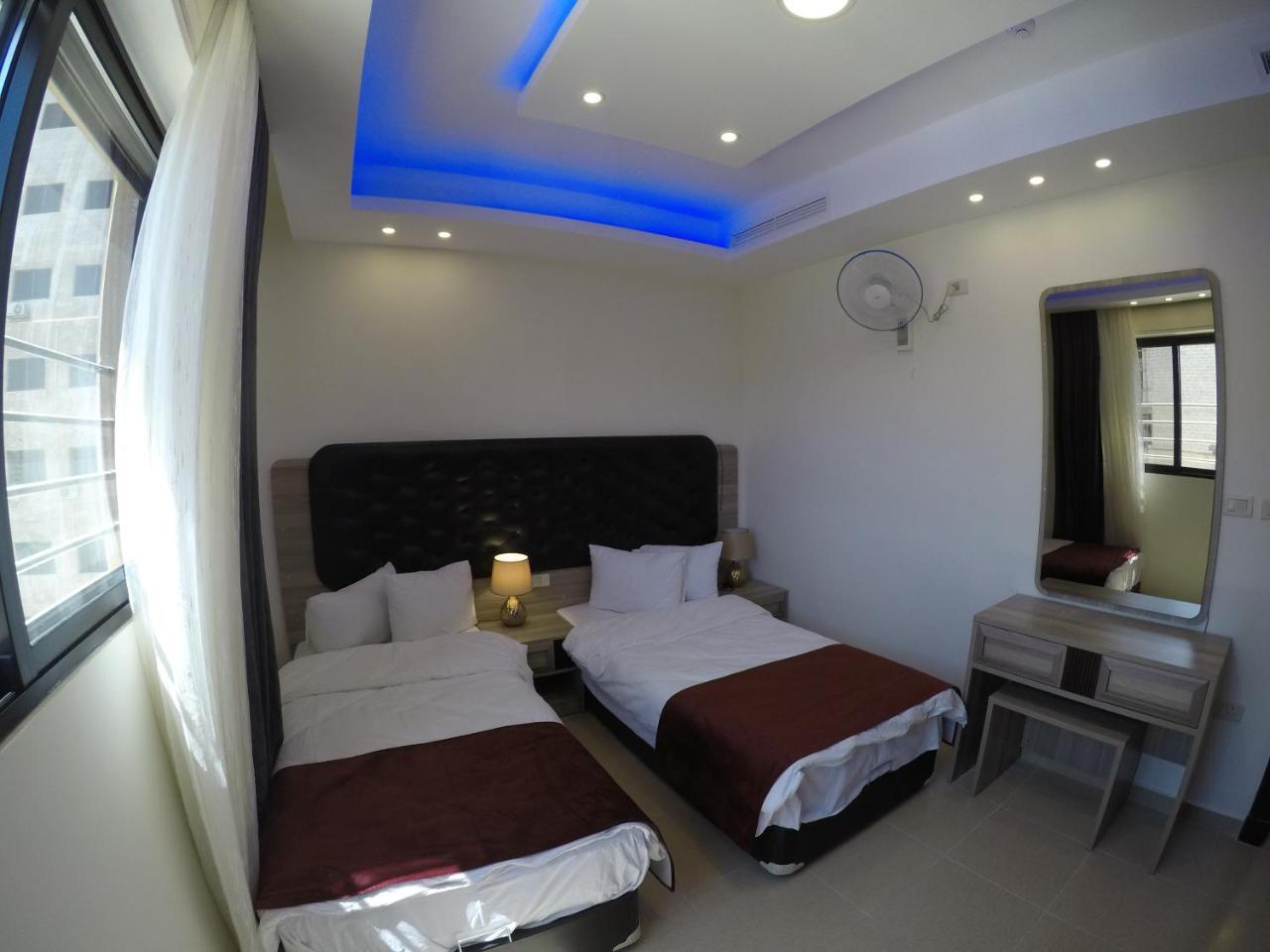 Virginia Hotel Suites Amman Esterno foto