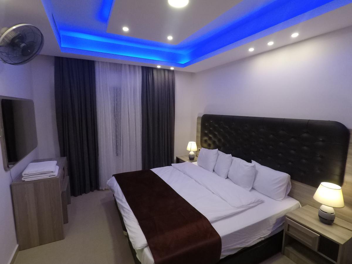 Virginia Hotel Suites Amman Esterno foto