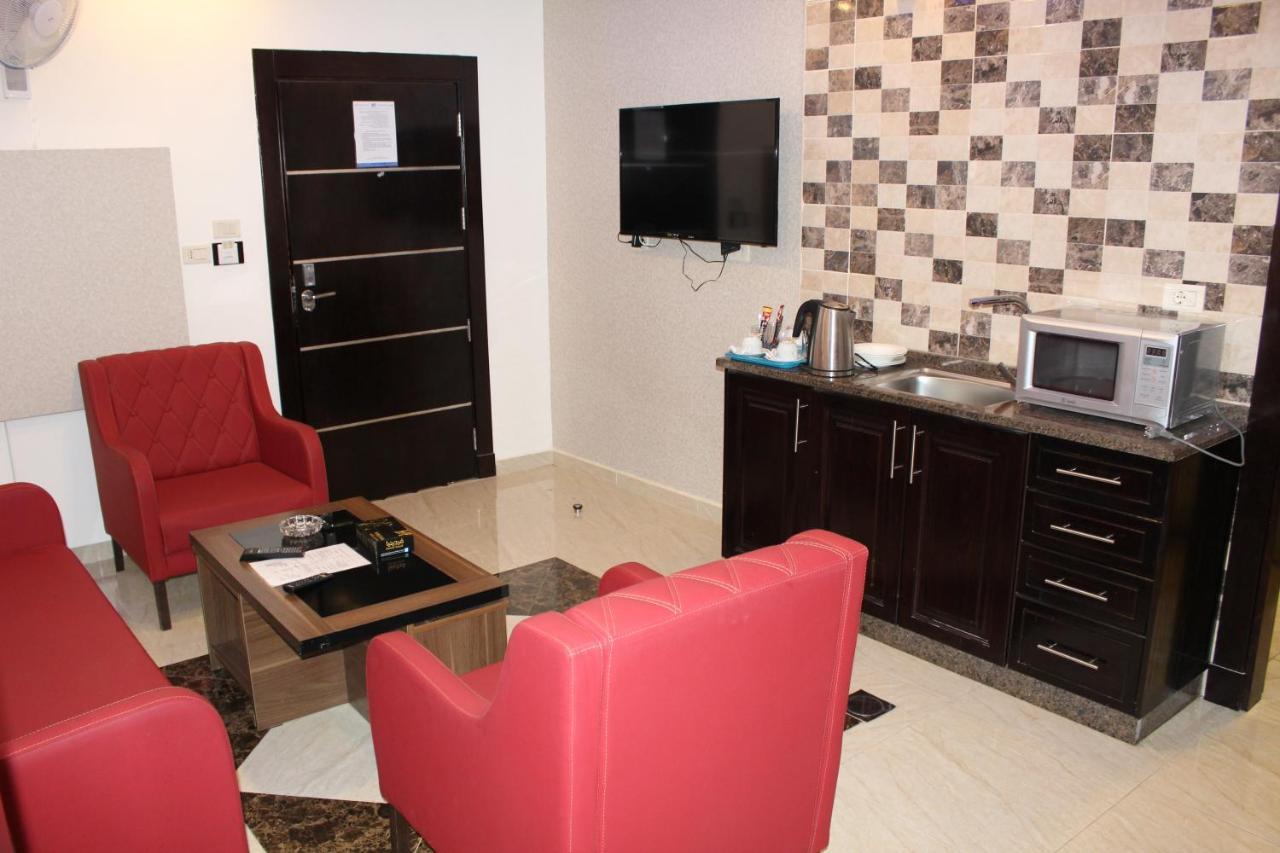 Virginia Hotel Suites Amman Esterno foto
